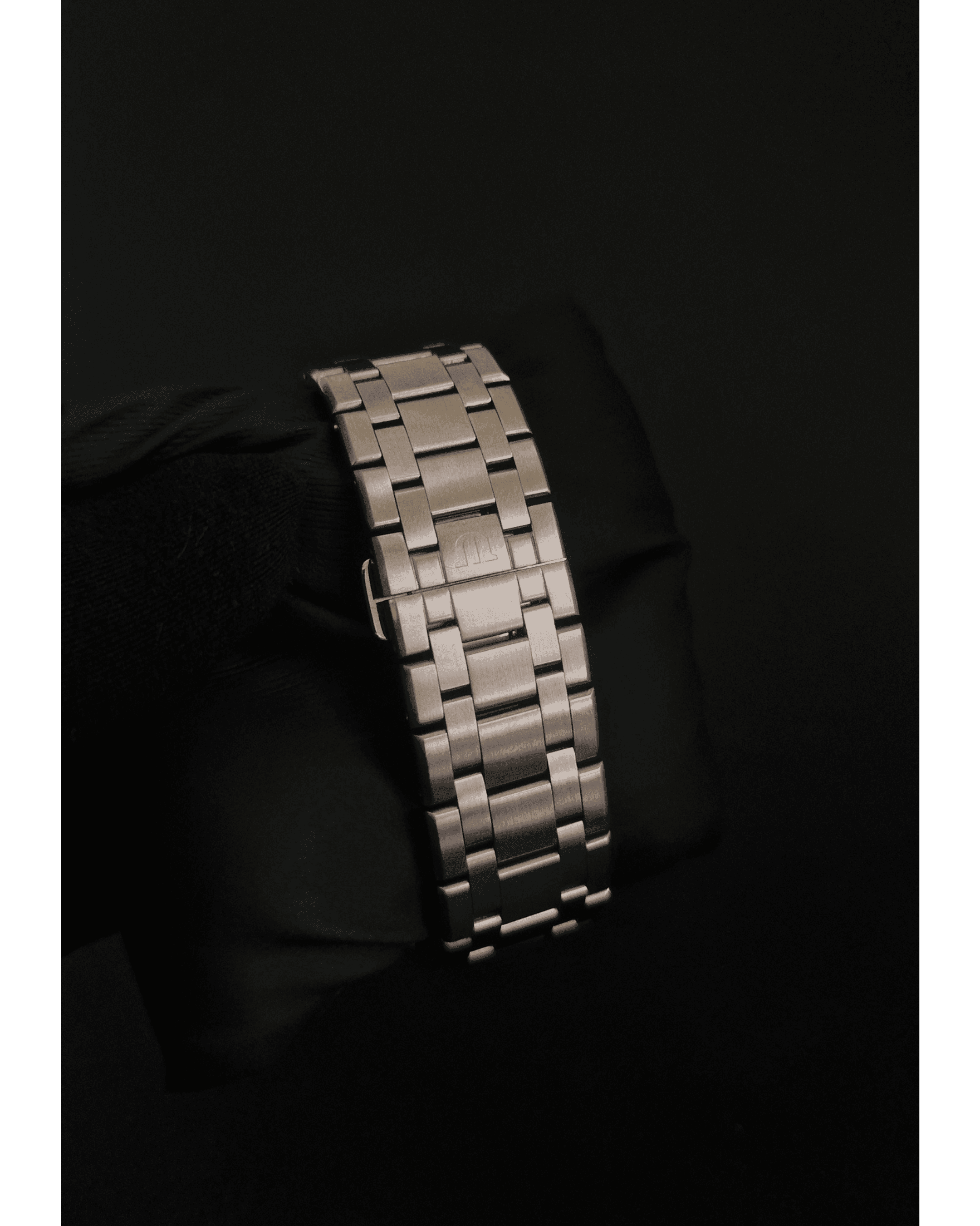 Maurice Lacroix Aikon Chronograph — view 2