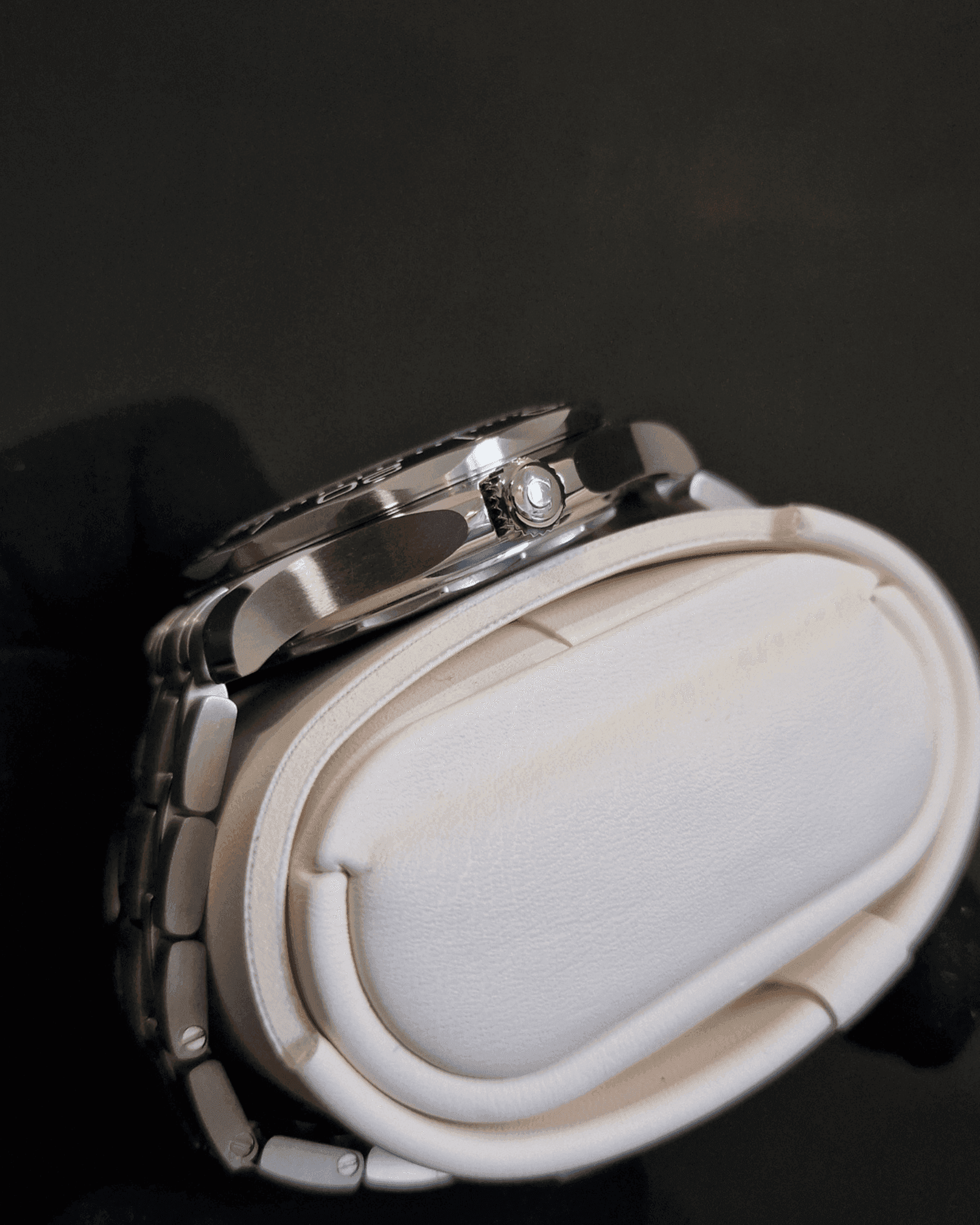 Omega  Seamaster 300M — view 2